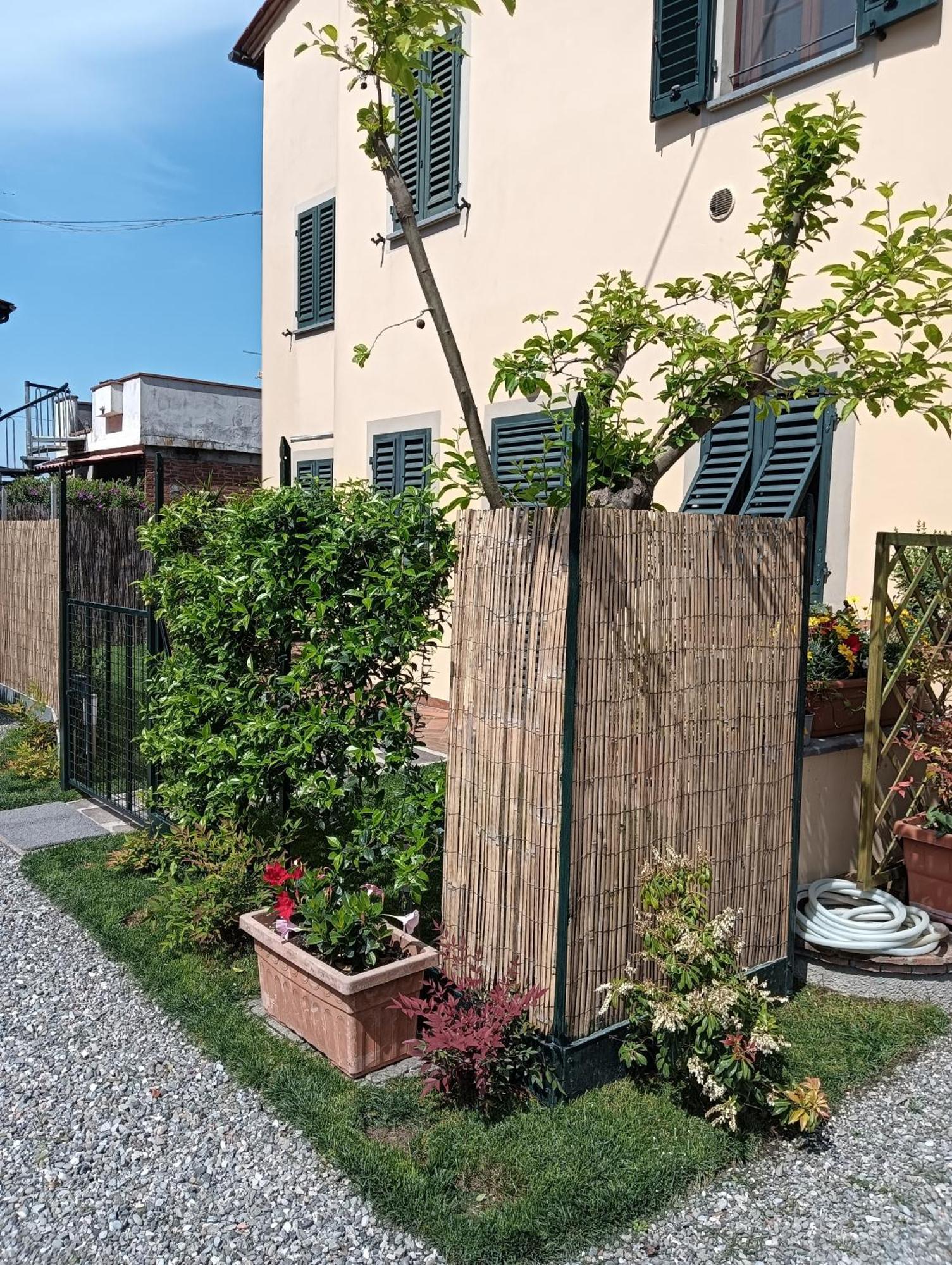 Casa Vacanze Rustico Di Corte Capannori Ngoại thất bức ảnh