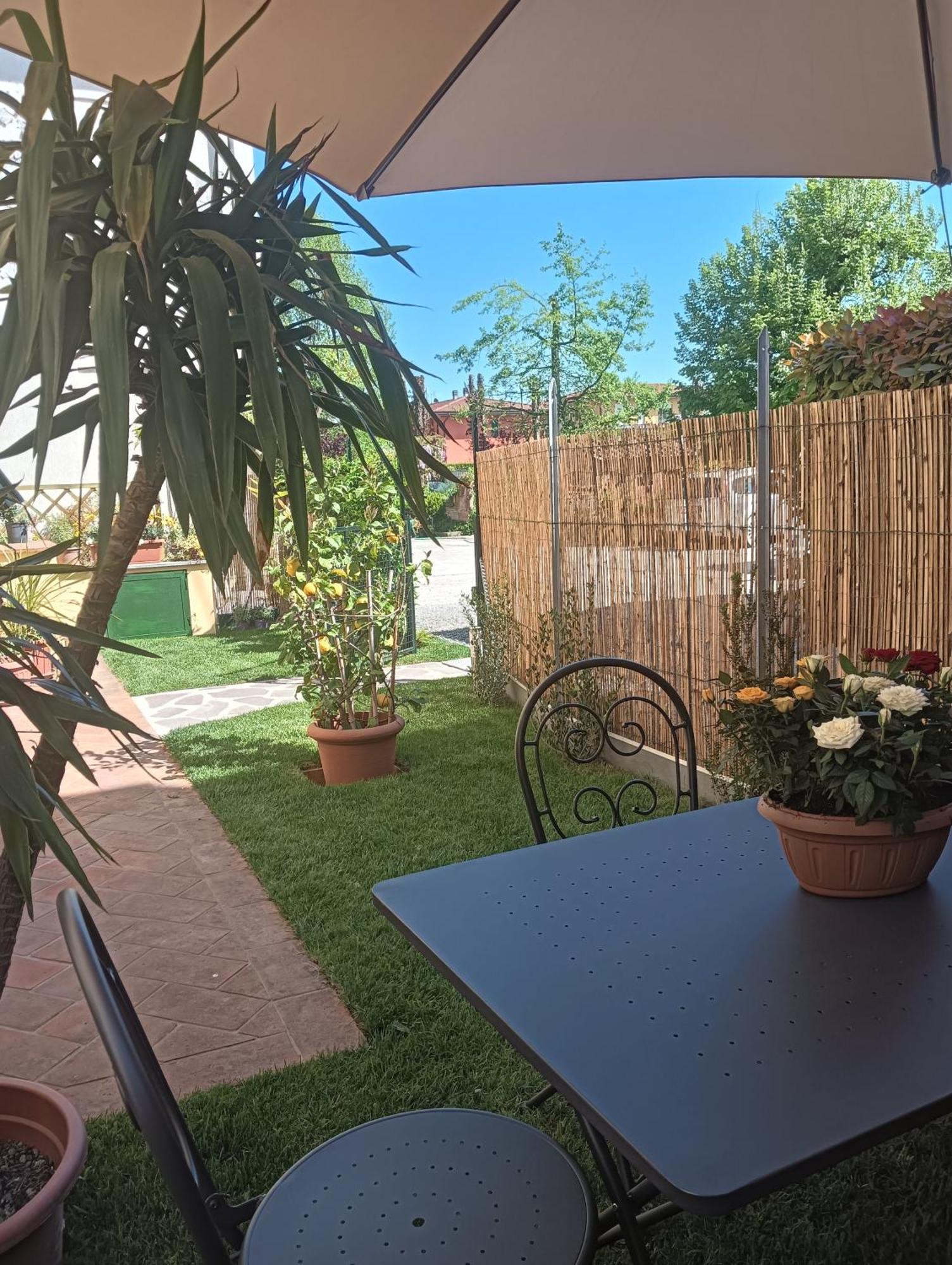 Casa Vacanze Rustico Di Corte Capannori Ngoại thất bức ảnh