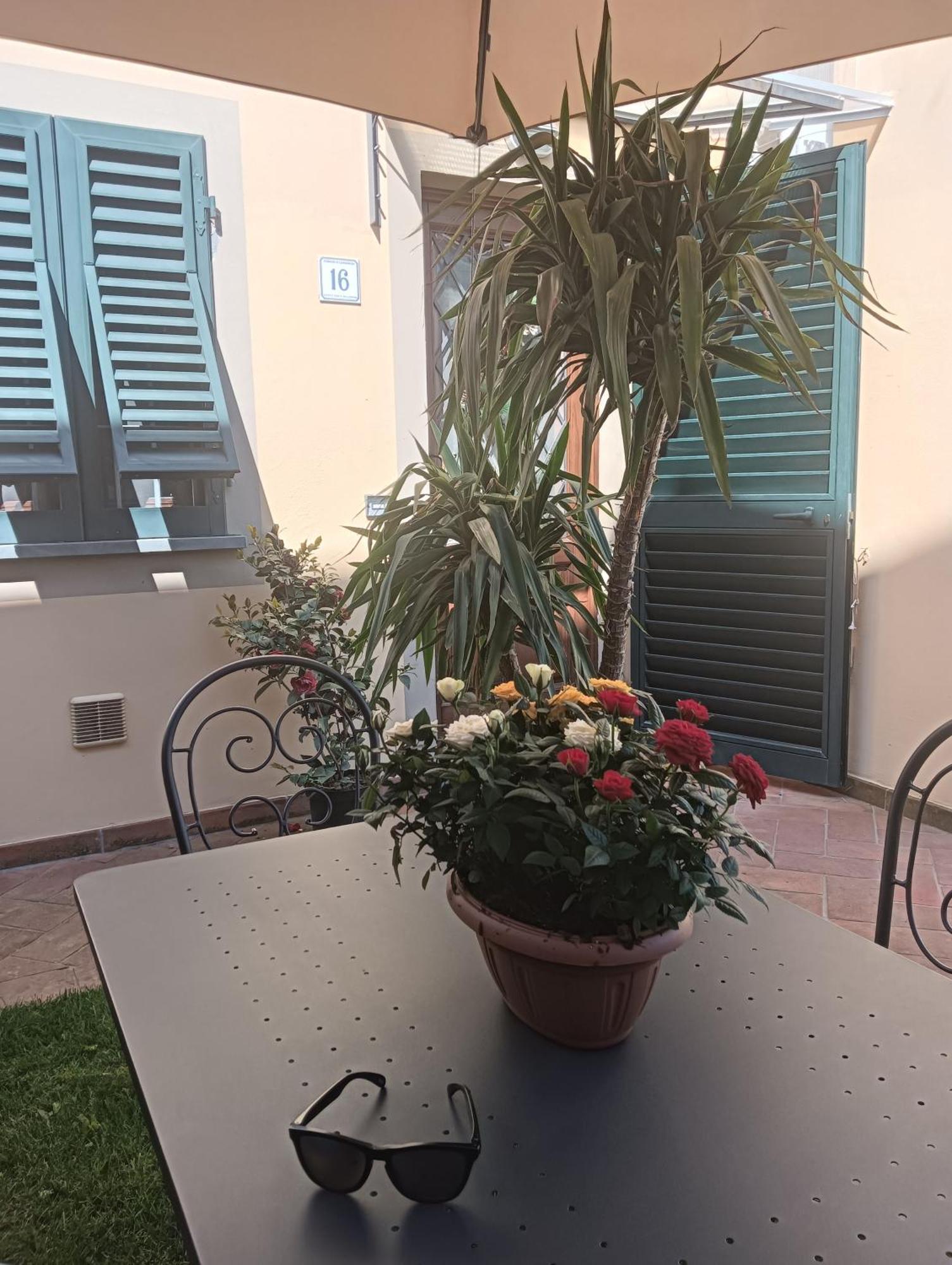 Casa Vacanze Rustico Di Corte Capannori Ngoại thất bức ảnh