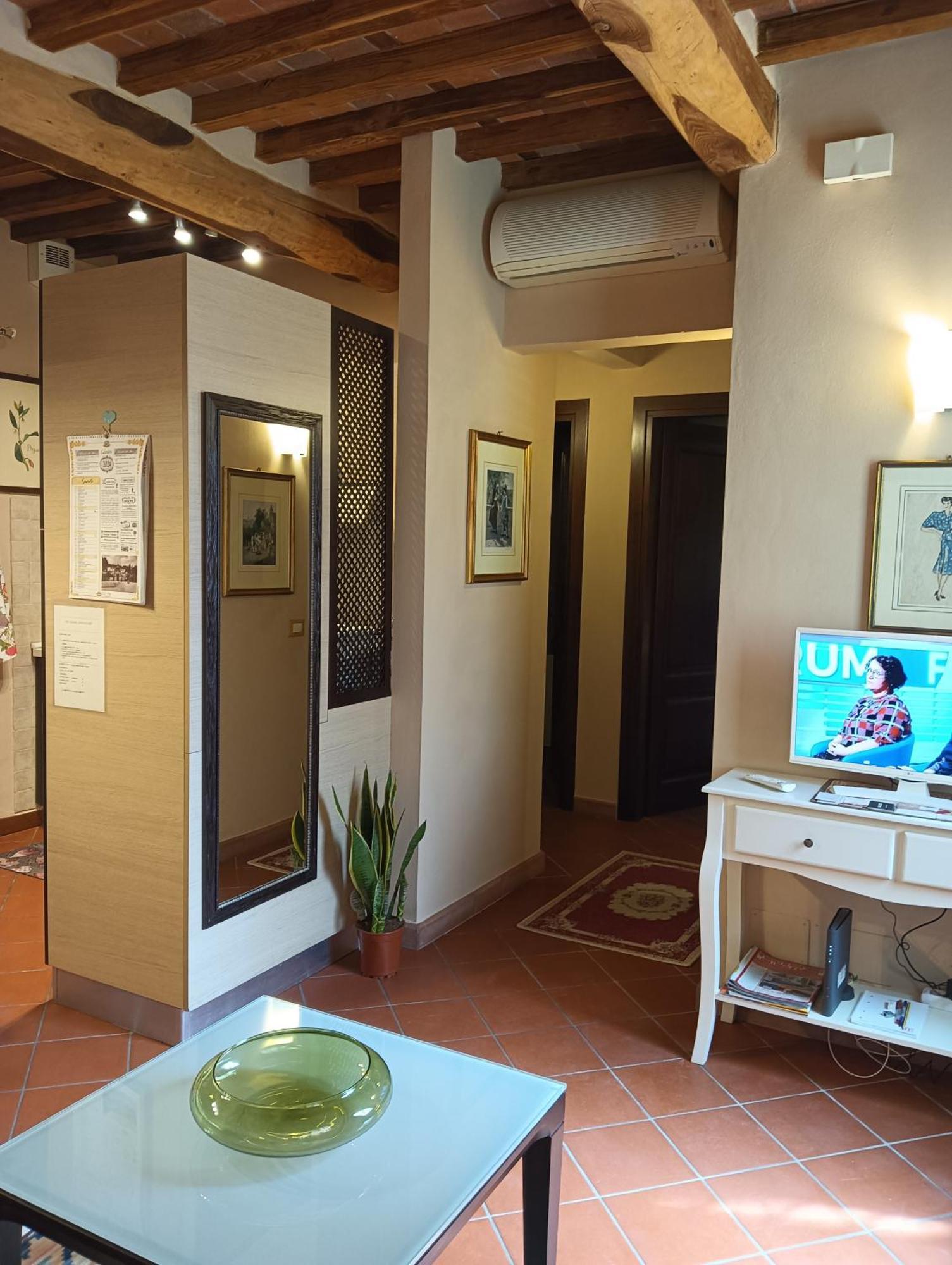 Casa Vacanze Rustico Di Corte Capannori Ngoại thất bức ảnh